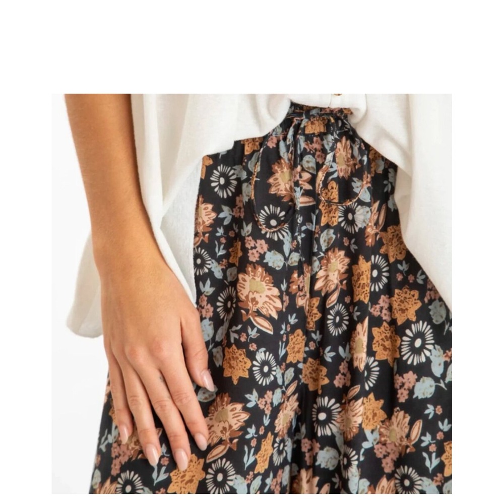 Natural Life Go With The Flow Charcoal Floral Wide Leg Bell Bottom Pants medium - Picture 6 of 8